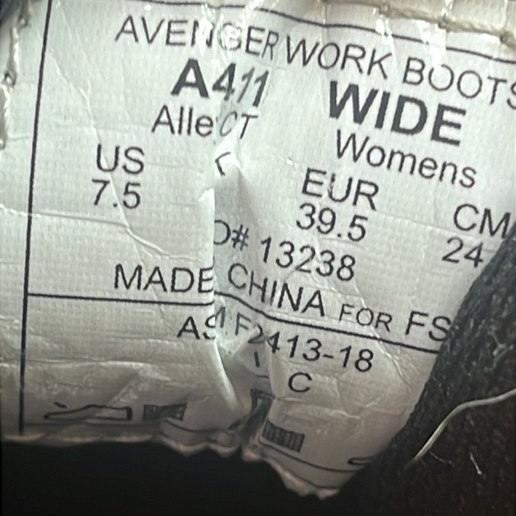 Avenger Black Sneakers Low-Top Canvas - Picture 8 of 12